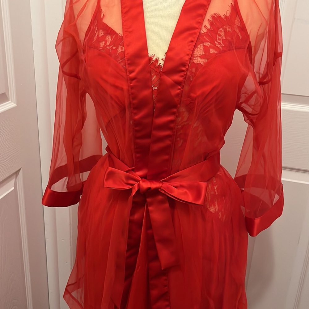 Holiday Red slip set - Picture 3 of 8